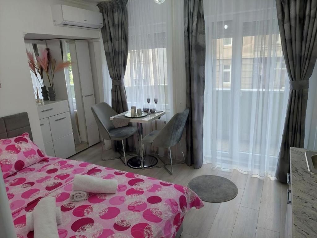 City Lux Square Apartment סקופיה מראה חיצוני תמונה